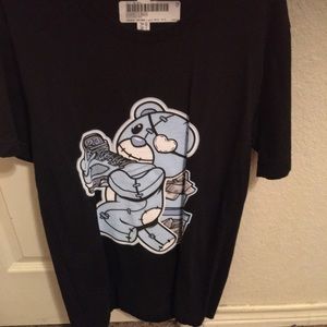 black Tee w/ blue and white stitch bear